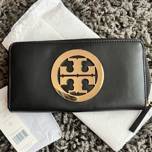 Tory Burch Charlie Zip Continental Wallet